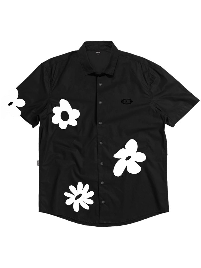 TEE BUTTON FLOWERS PRETO